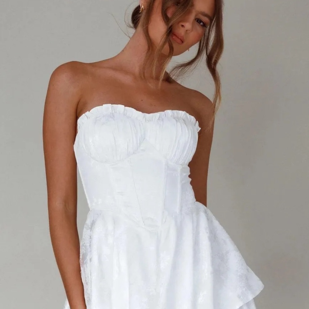 Selfie Leslie Romper